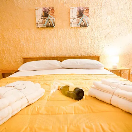 - A Casa Di Arella Relax E Piscina Apartamento *