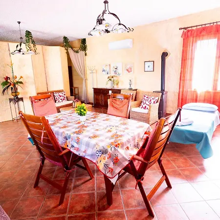 Apartamento - A Casa Di Arella Relax E Piscina Marsala