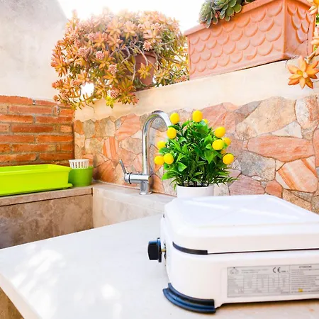 - A Casa Di Arella Relax E Piscina * Marsala