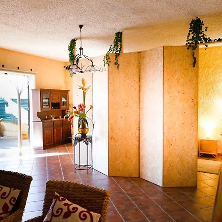 - A Casa Di Arella Relax E Piscina * Marsala